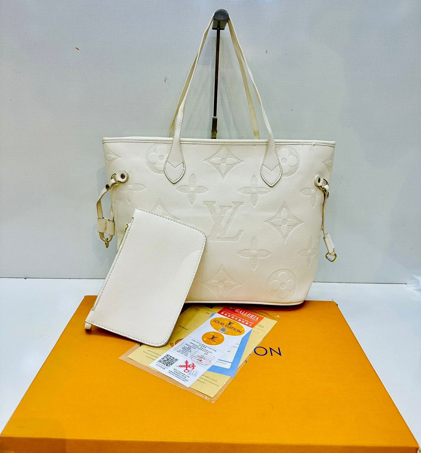 Elegant Hand & Shoulder Bag for Everyday Style