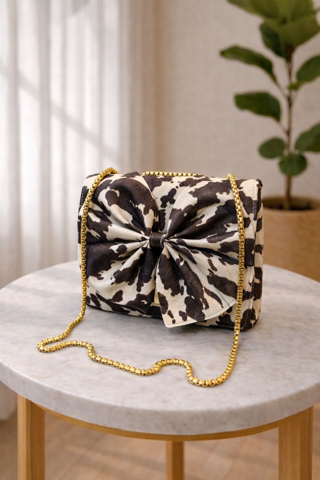 Trendy Girls Shoulder Bag – Sleek Synthetic Leather