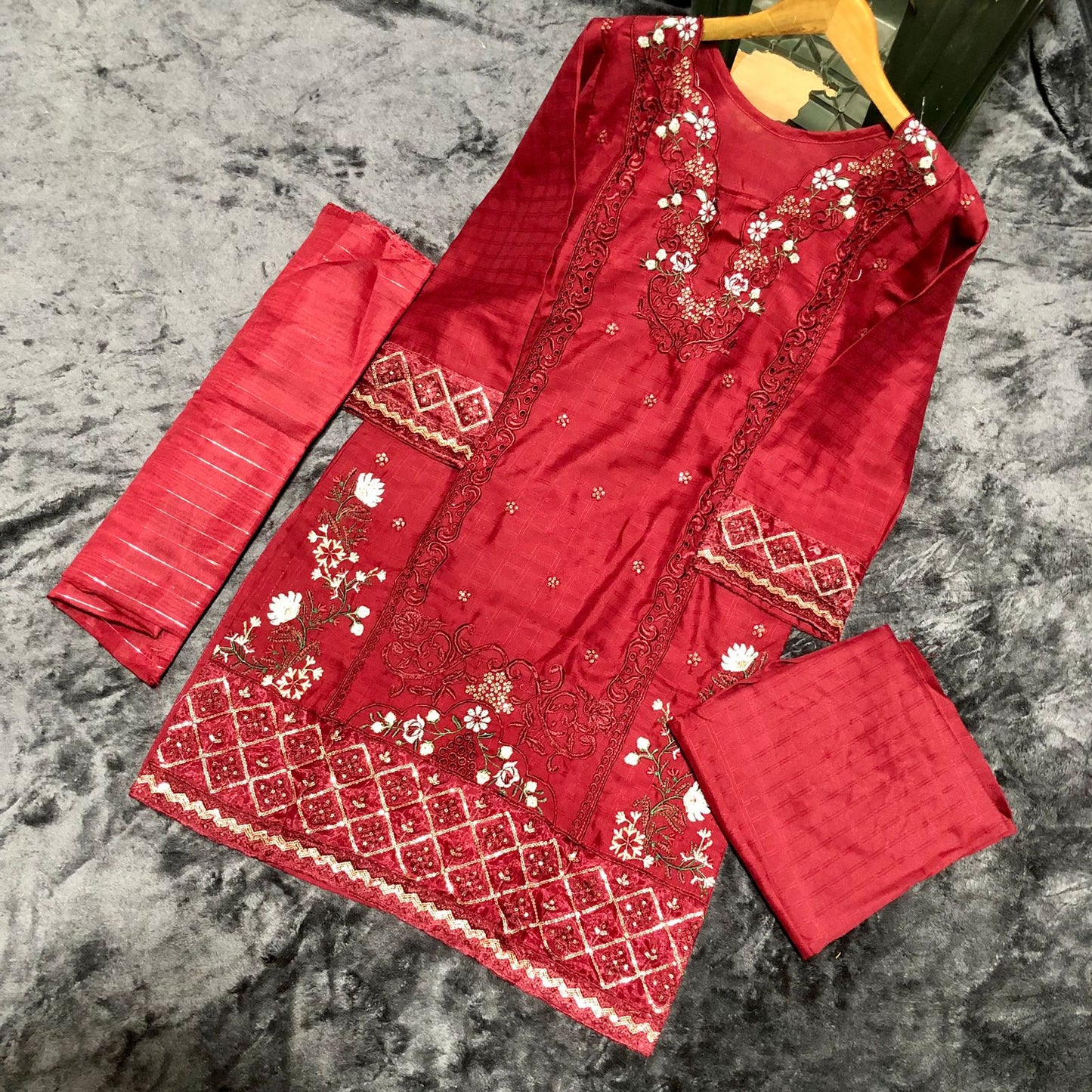 Eid Special Cotton 3PC Suit – Elegant Lounge Collection ✨