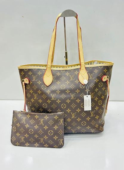 Premium Leather Shoulder Bag – With Matching Pouch ✨