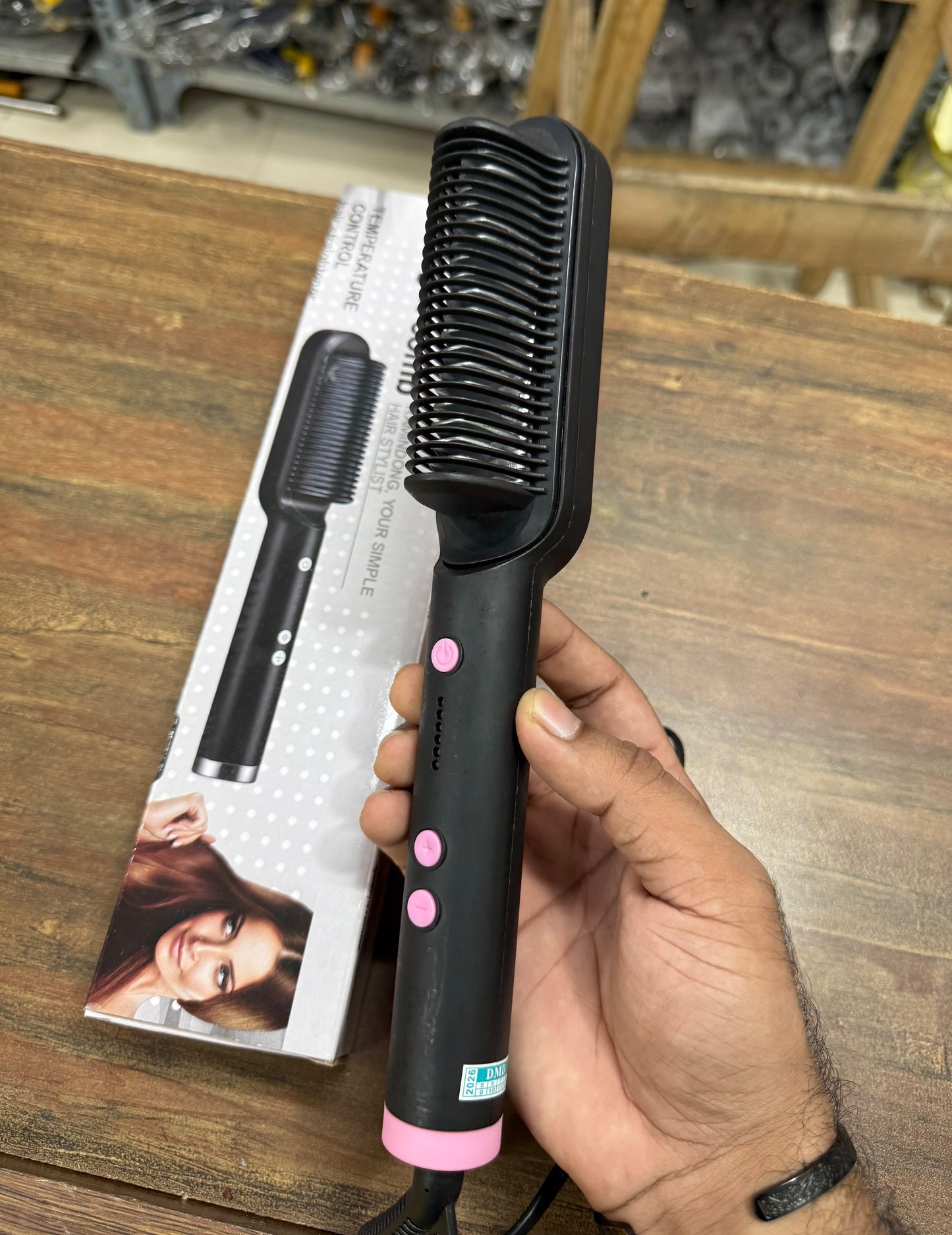 909 Electric Hair Straightener Brush – 2-in-1 Hair Styler Comb with Fast Heating