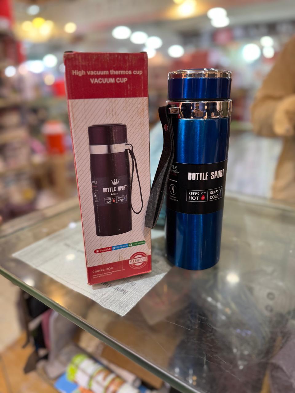 Imported 800ml Flask – Durable, Leakproof & Stylish Design